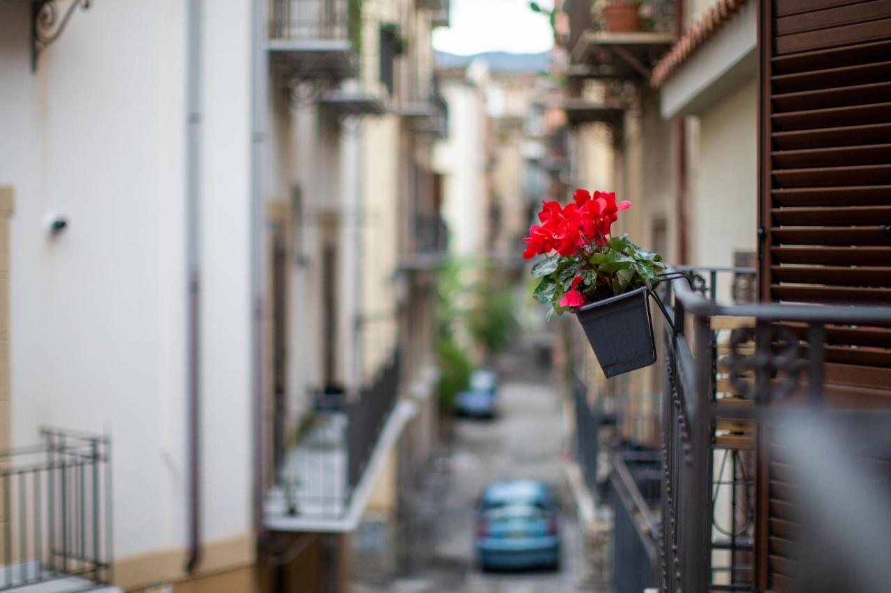 Isula Hotel Palermo Exterior photo